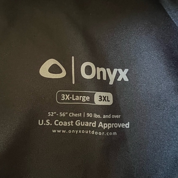 Onyx Camouflage Floatation Jacket Like New - Picture 3 of 3